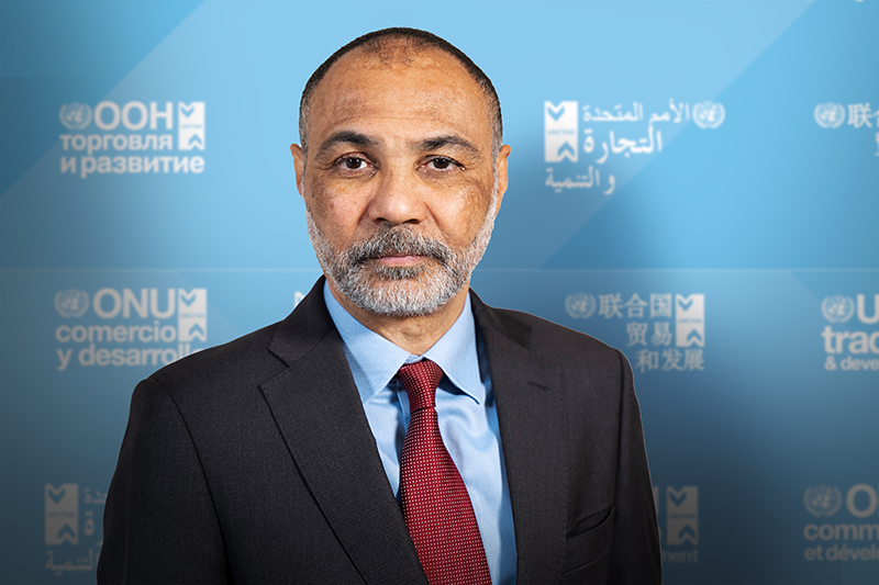 Paul Akiwumi, Director